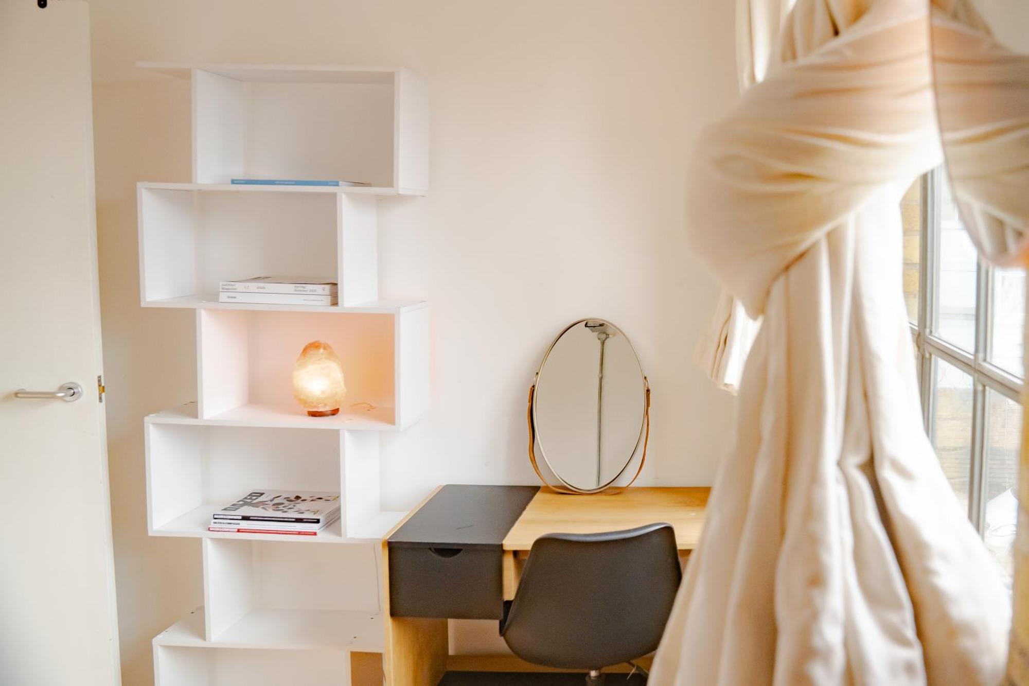 Loft Style Apartment Near O2, Abba Voyage, Excel Londra Exterior foto