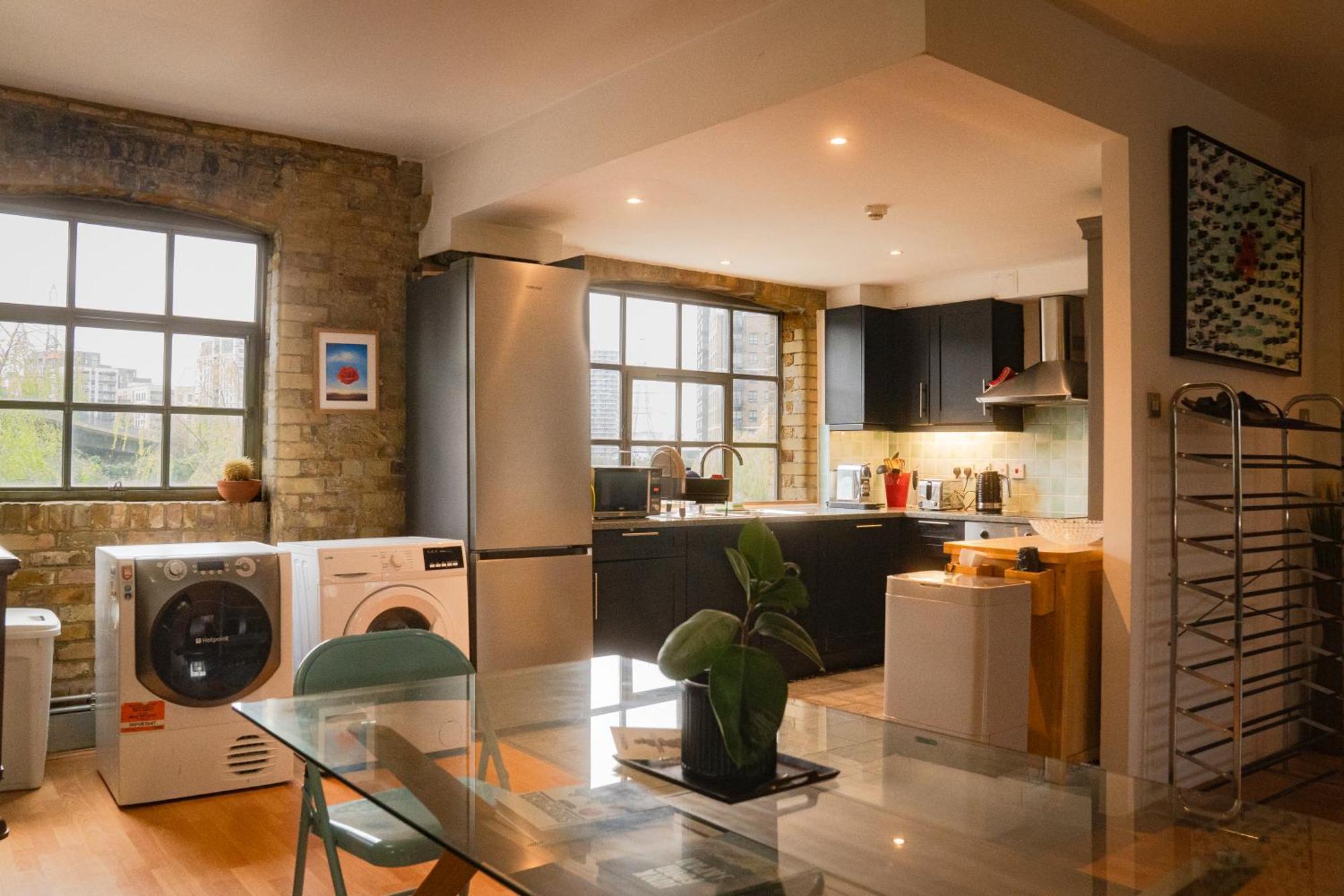 Loft Style Apartment Near O2, Abba Voyage, Excel Londra Exterior foto
